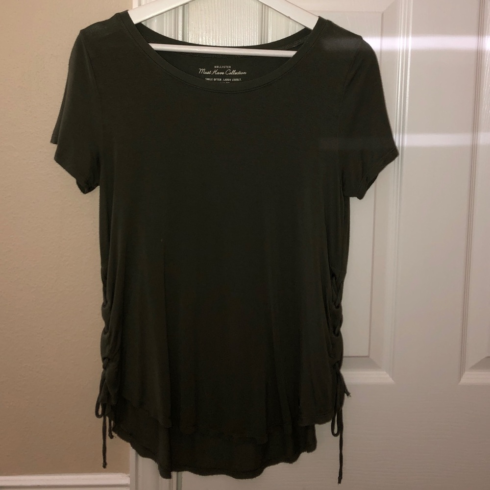 olive green hollister top